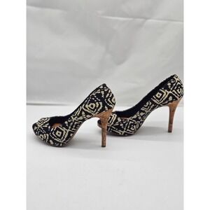 Christian Siriano Heels Size 9.5 Sexy Stiletto Print Peep Toe Black White